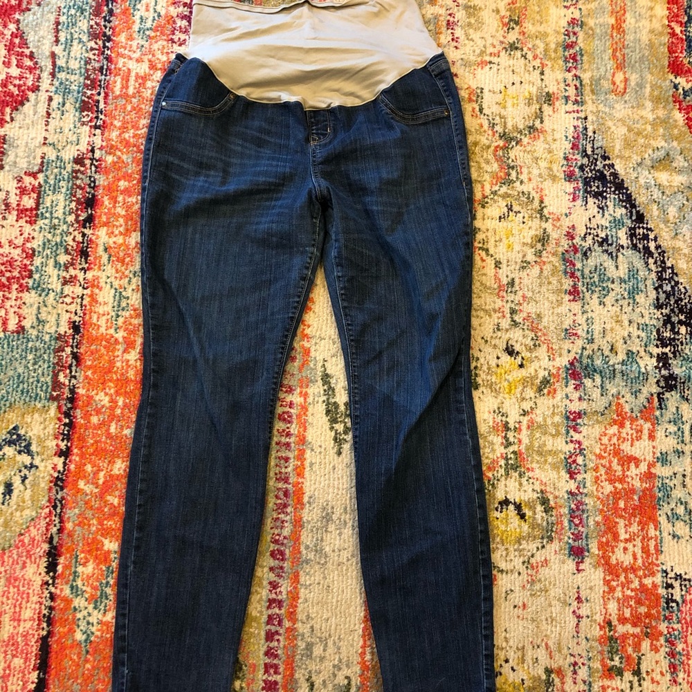 Maternity skinny jeans